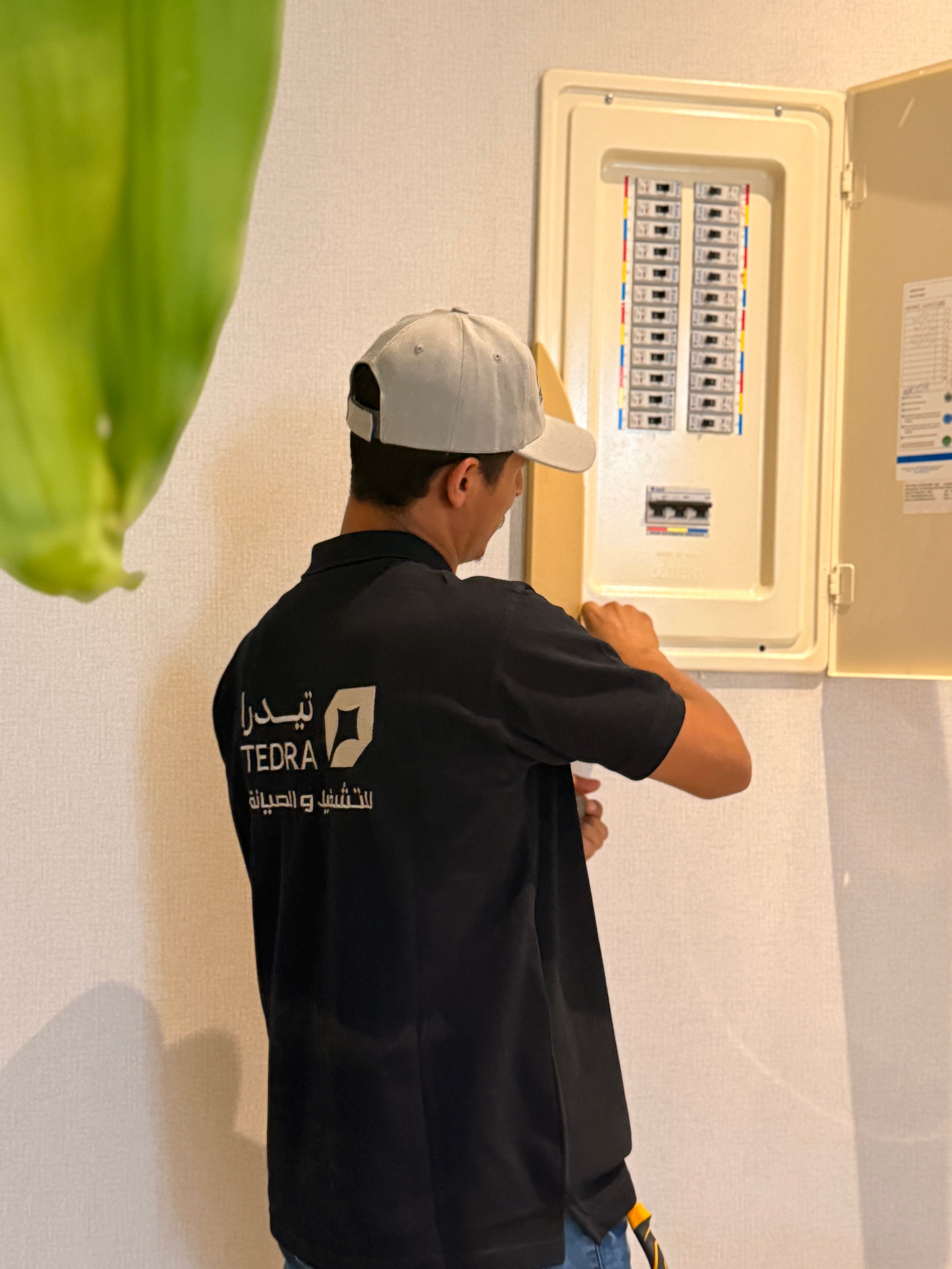 أنظمة المباني الذكية والتقنيات المتطورة